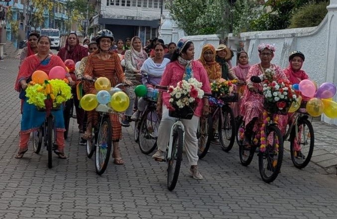 Fancy Women Bike Ride — The power of being seen